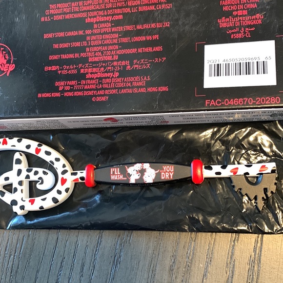 Disney Mystery Key - Love Series - 101 Dalmatians I’ll wash, you dry - Picture 3 of 3